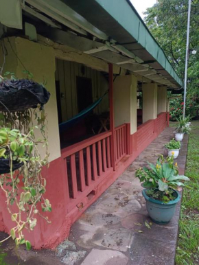 CASA LUNA EL VOLCÁN. LAS PLACITAS, SM EL SALVADOR